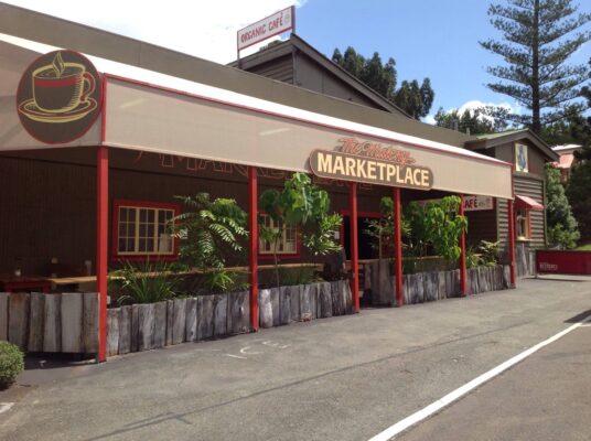 Maleny market Place cafe- Verandah Seating